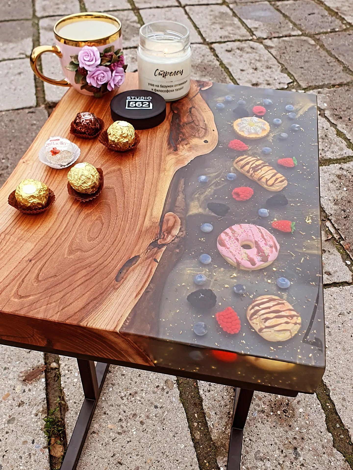 C-Shaped Side Table, Live Edge Wood Sofa Table, Epoxy resin, wood