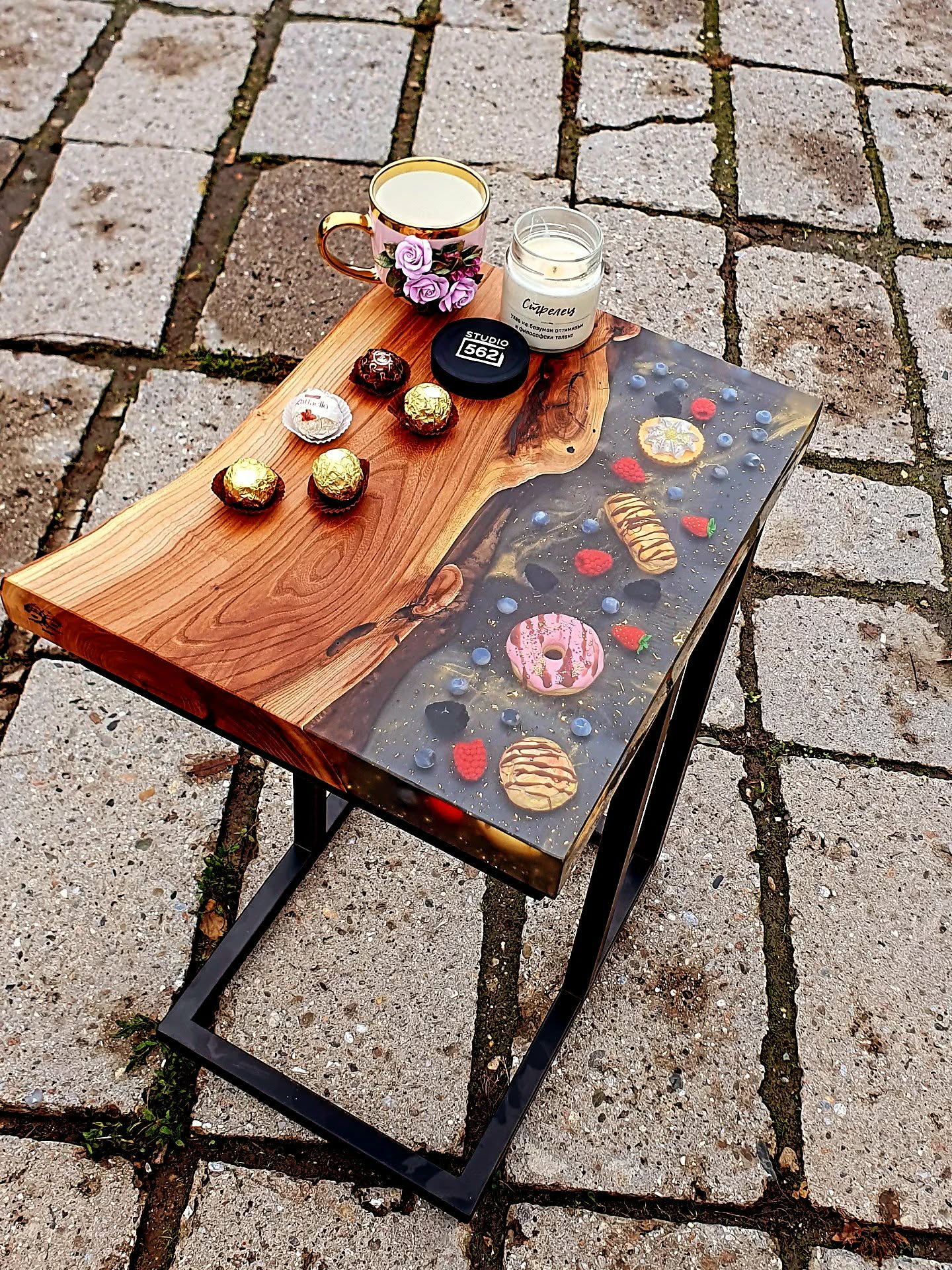 C-Shaped Side Table, Live Edge Wood Sofa Table, Epoxy resin, wood